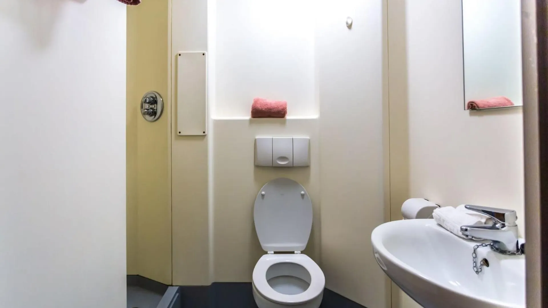 Student Only - Pittrodrie Street Aberdeen